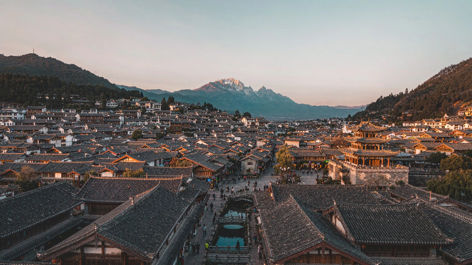 2026 云南旅游攻略:几月去最好、昆明大理丽江怎么走